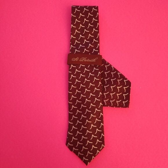 MEN'S ST. PATRICK TIE AND POCKET SQUARE SET. - Picture 1 of 5